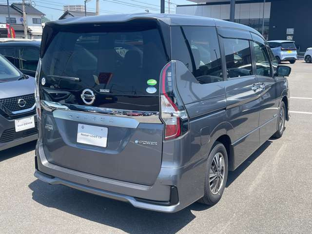 セレナ1.2 e-POWER ハイウェイスターV
