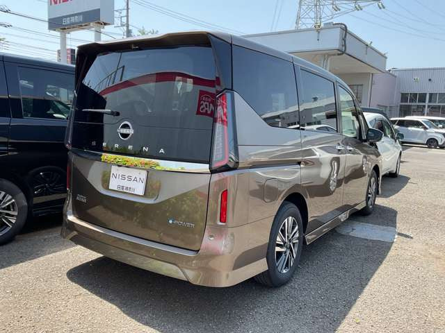セレナ1.4 e-POWER ハイウェイスターV