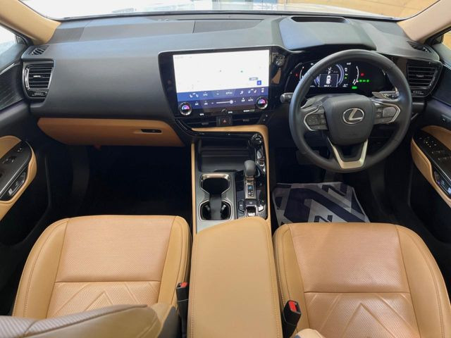 NX350h バージョンL