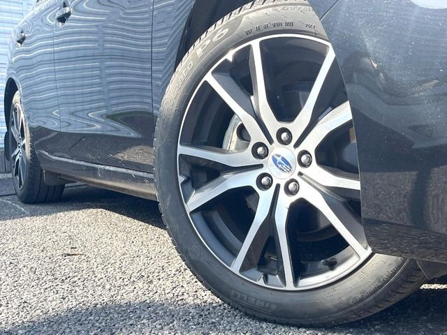 �y�����A���~�z�C�[���z�O�ςɃ}�b�`���������A���~�z�C�[���𑕒����Ă���܂��B�e��ЊO�A���~�z�C�[����A�X�^�b�h���X�^�C�����戵�����Ă���܂��B���񂲑��k����������