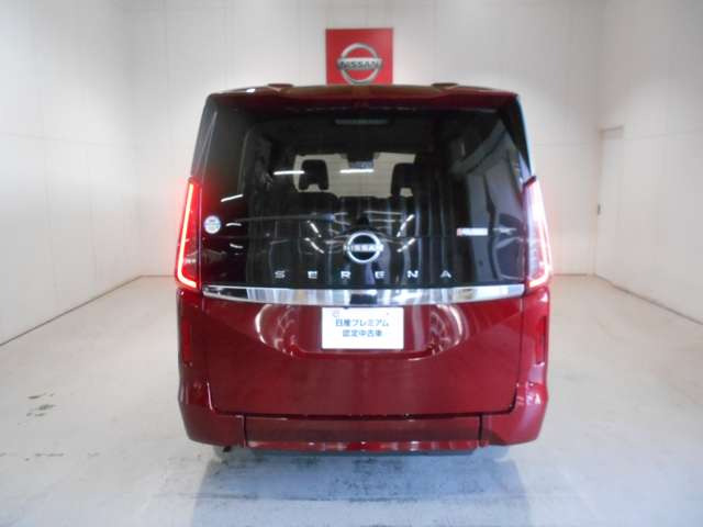 セレナ2.0 XV