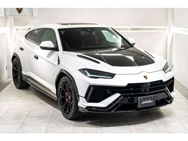 ウルスペルフォルマンテ 4WD