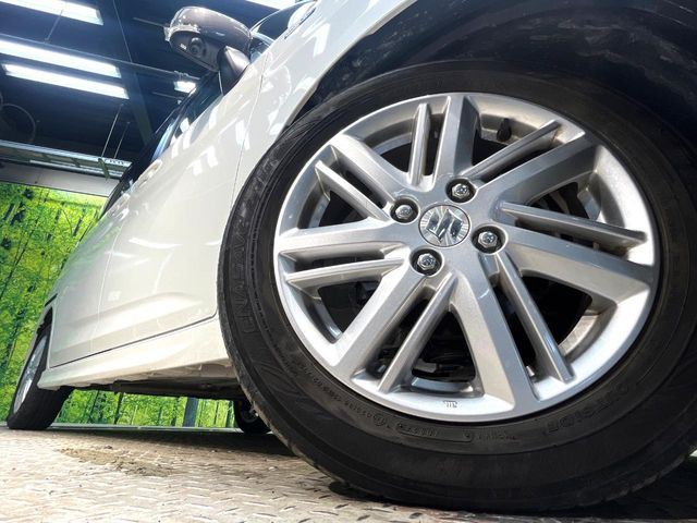 �y����15�C���`�A���~�z�C�[���z�O�ςɃ}�b�`���������A���~�z�C�[���𑕒����Ă���܂��B�e��ЊO�A���~�z�C�[����A�X�^�b�h���X�^�C�����戵�����Ă���܂��B���񂲑��k����������