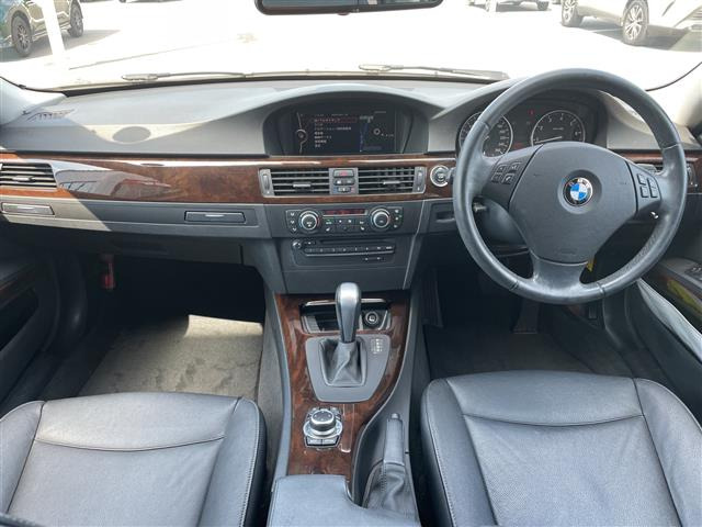 3シリーズツーリング320i