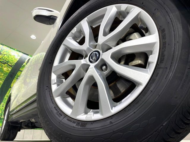 �y����17�C���`�A���~�z�C�[���z�O�ςɃ}�b�`���������A���~�z�C�[���𑕒����Ă���܂��B�e��ЊO�A���~�z�C�[����A�X�^�b�h���X�^�C�����戵�����Ă���܂��B���񂲑��k����������
