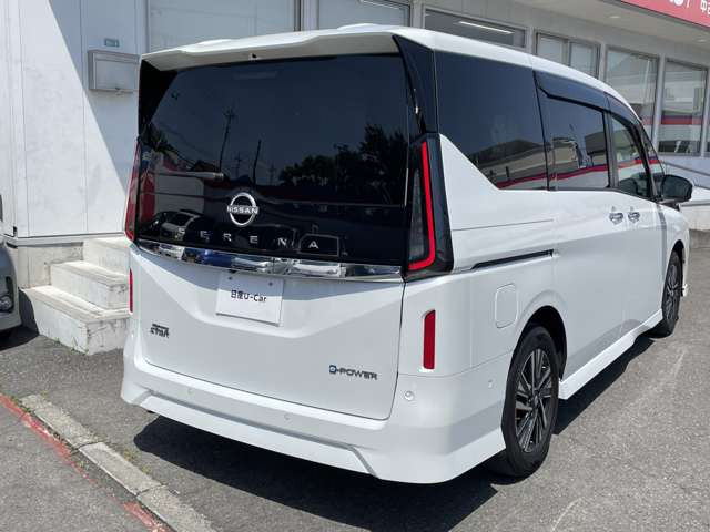 セレナ1.4 e-POWER ハイウェイスターV