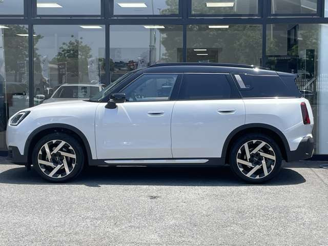 ミニカントリーマンS ALL4 DCT 4WD