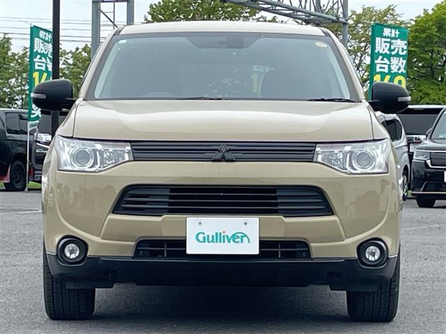 アウトランダーPHEV2.0 G ナビパッケージ 4WD