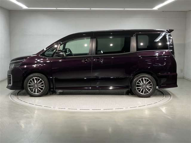 ヴォクシー2.0 ZS