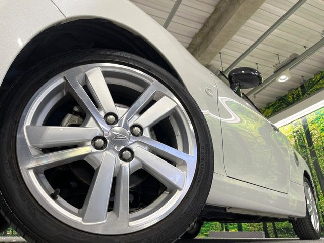�y����16�C���`�A���~�z�C�[���z�O�ςɃ}�b�`���������A���~�z�C�[���𑕒����Ă���܂��B�e��ЊO�A���~�z�C�[����A�X�^�b�h���X�^�C�����戵�����Ă���܂��B���񂲑��k����������