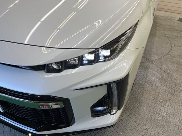 �yLED�w�b�h���C�g�z���V����ԑ��s�����ǍD�Ȏ��E���m�ۂ����S���ĉ^�]�ł��鍂�P�xLED�w�b�h���C�g�𑕔�!�_�����x�������A����d�͂��}�����Ă��܂��B