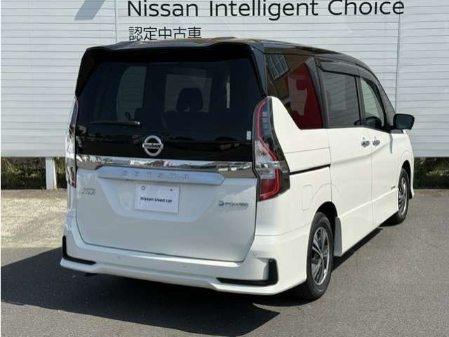 セレナ1.2 e-POWER ハイウェイスターV