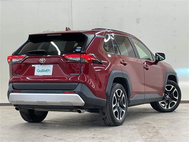 RAV42.0 アドベンチャー 4WD