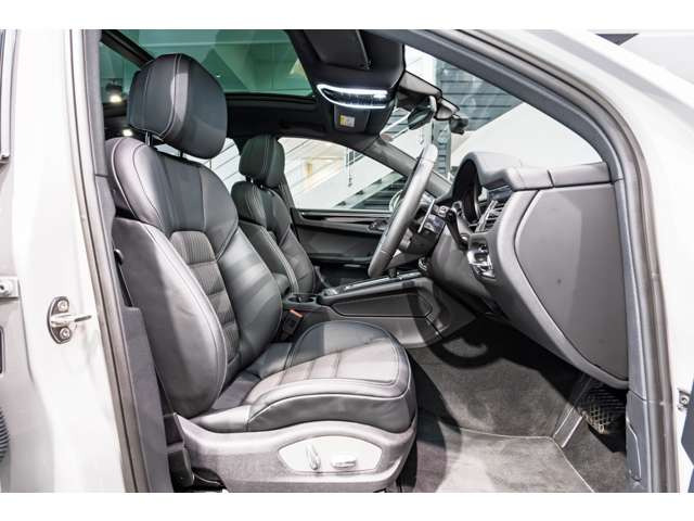 マカンT PDK 4WD