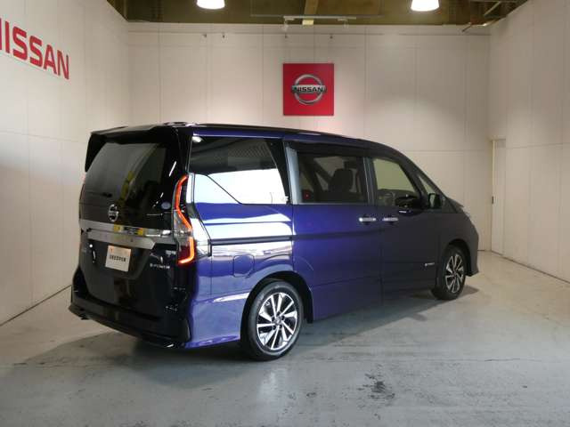 セレナ1.2 e-POWER ハイウェイスターV