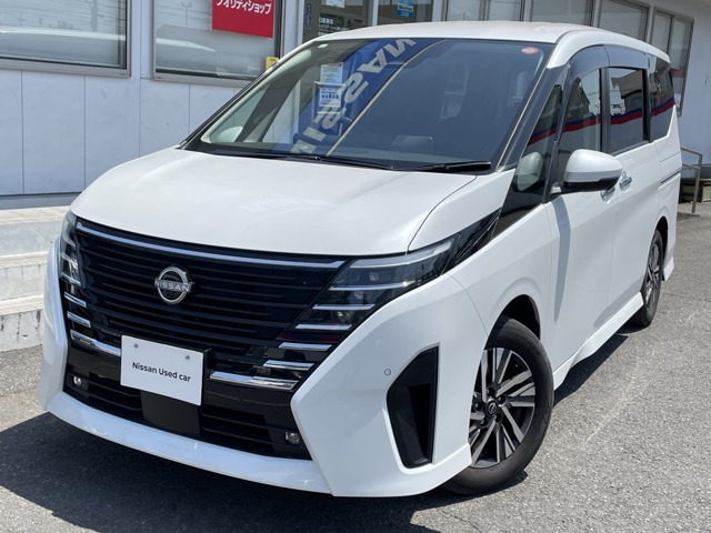 セレナ1.4 e-POWER ハイウェイスターV