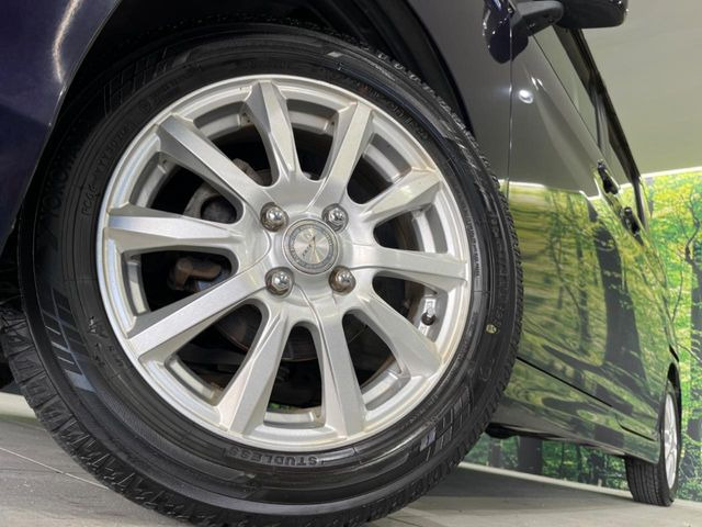 �y15�C���`�A���~�z�C�[���z�O�ςɃ}�b�`�����A���~�z�C�[���𑕒����Ă���܂��B�e��A���~�z�C�[����A�X�^�b�h���X�^�C�����戵�����Ă���܂��B���񂲑��k����������