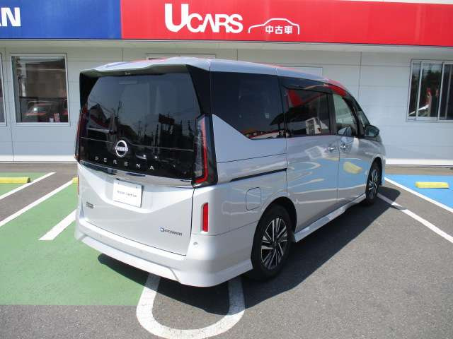 セレナ1.4 e-POWER ハイウェイスターV