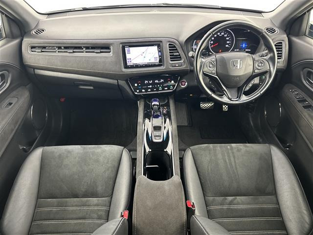 ヴェゼル1.5 ハイブリッド RS ホンダセンシング
