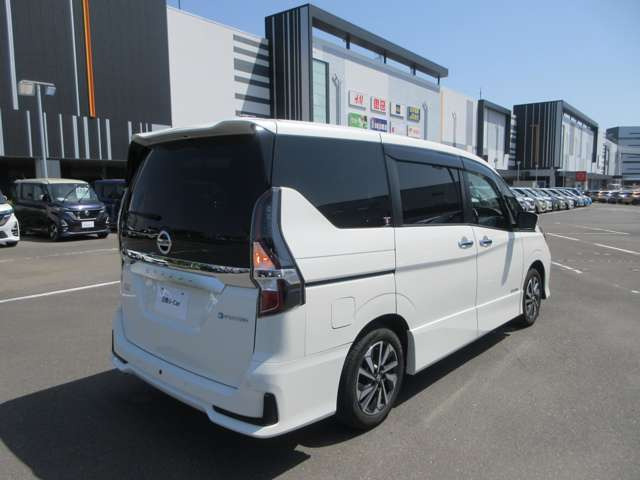 セレナ1.2 e-POWER ハイウェイスターV