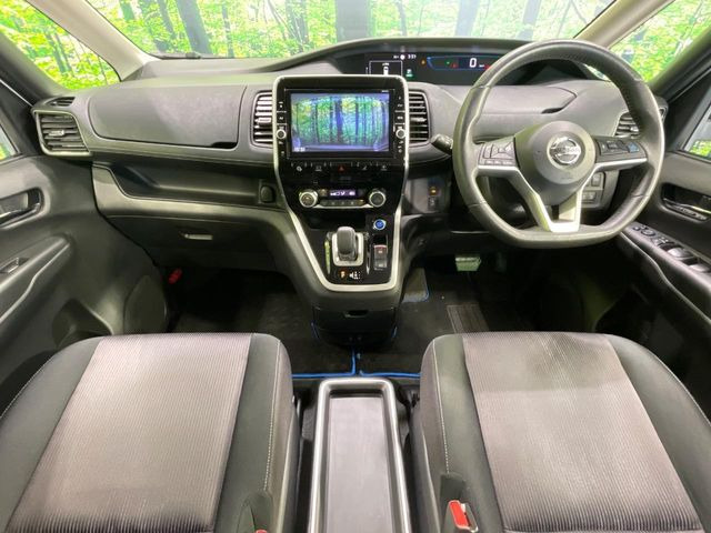 セレナ1.2 e-POWER ハイウェイスターV