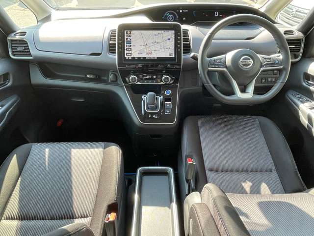 セレナ1.2 e-POWER ハイウェイスターV