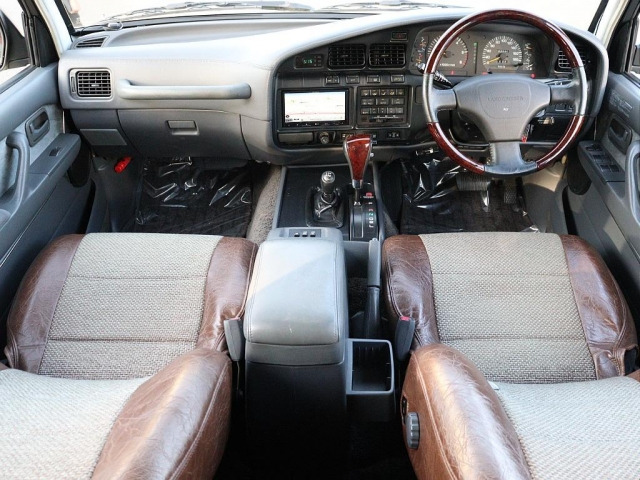 ランドクルーザー804.5 VXリミテッド 4WD