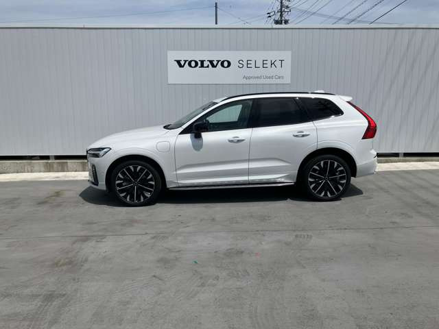 XC60ウルトラ T6 AWD プラグイン ハイブリッド 4WD