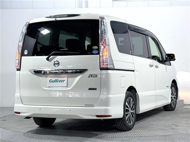 セレナ2.0 ハイウェイスター S-HYBRID