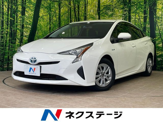 プリウス1.8 E