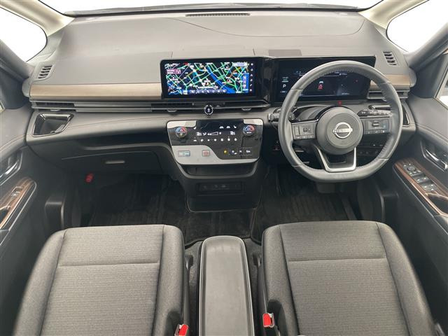 セレナ1.4 e-POWER ハイウェイスターV