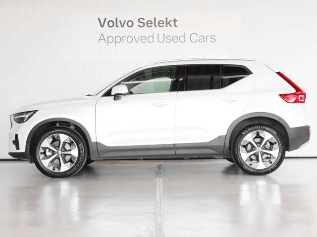 XC40ウルトラ B4 AWD 4WD