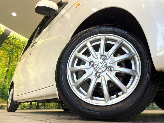 �y14�C���`�A���~�z�C�[���z�O�ςɃ}�b�`�����A���~�z�C�[���𑕒����Ă���܂��B�e��A���~�z�C�[����A�X�^�b�h���X�^�C�����戵�����Ă���܂��B���񂲑��k����������