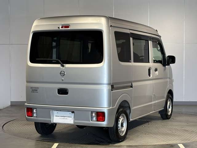 NV100クリッパーDX ハイルーフ 4WD
