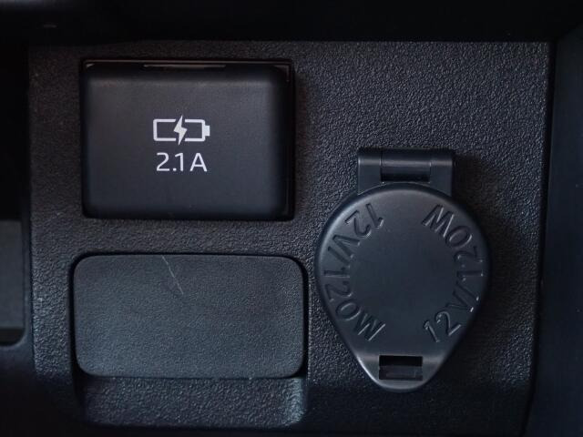 AC�A�_�v�^�[�ɂȂ�܂��B