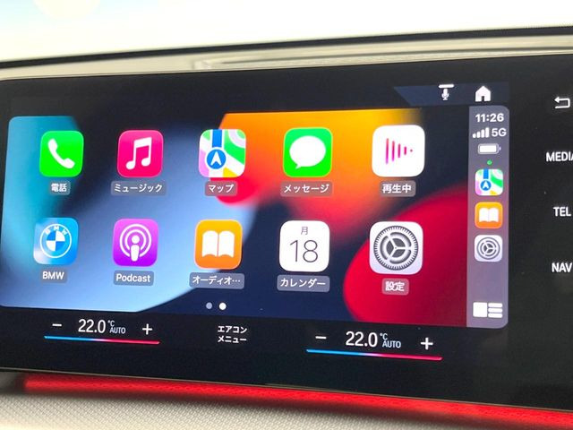 ●Apple Car Play:スマホとの有線接続で、ナビ・オーディオ再生などスマホのアプリ機能が画面でも使える便利機能です!