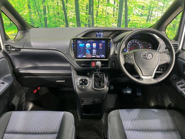 ヴォクシー2.0 ZS 煌