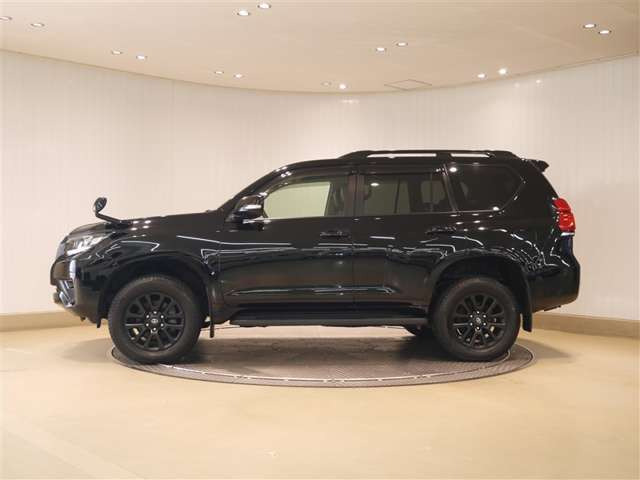 ランドクルーザープラド2.7 TX Lパッケージ マットブラック エディション 4WD
