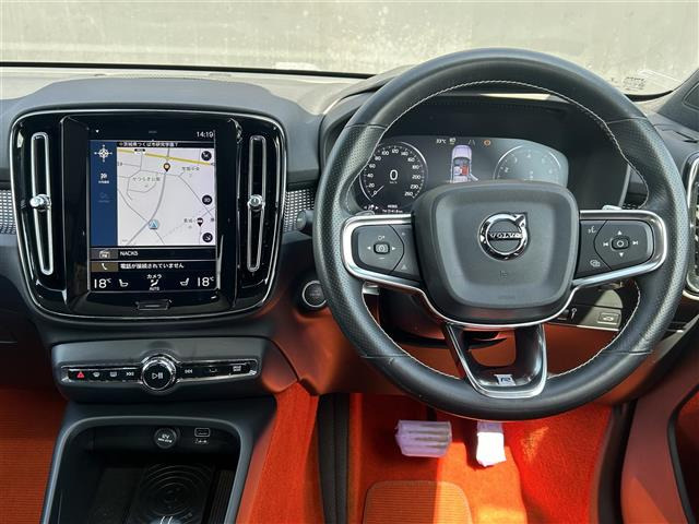 XC40T5 AWD Rデザイン 1stエディション 4WD