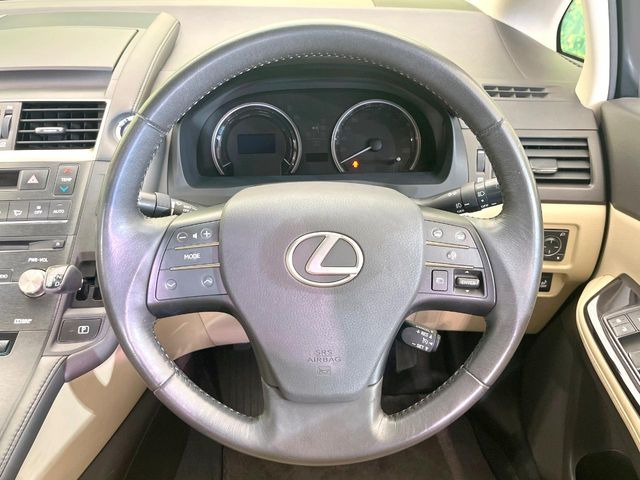 �y�X�e�A�����O�X�C�b�`�z�^�]���A�O������ڐ������炷���ƂȂ��A�I�[�f�B�I���̑��삪�\�ȕ֗��@�\!���S&���K�ȃh���C�u�����o���Ă���܂���