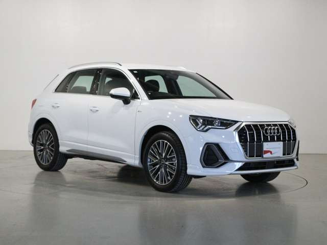 Q340 TDI クワトロ Sライン ディーゼル 4WD