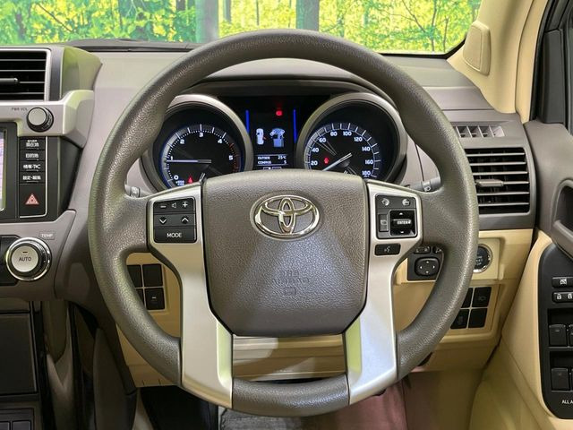 �y�X�e�A�����O�X�C�b�`�z�^�]���A�O������ڐ������炷���ƂȂ��A�I�[�f�B�I���̑��삪�\�ȕ֗��@�\!���S&���K�ȃh���C�u�����o���Ă���܂���