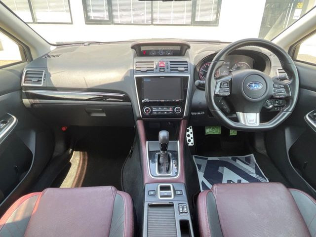 レヴォーグ1.6 STI スポーツ アイサイト 4WD