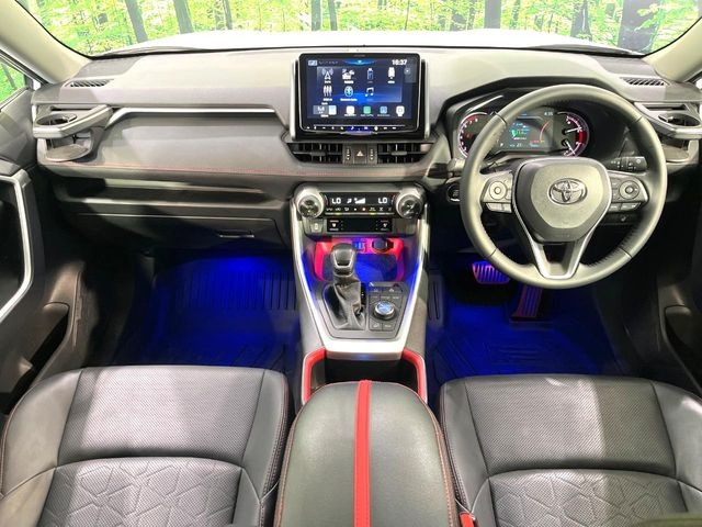 RAV42.0 アドベンチャー オフロードパッケージ 4WD