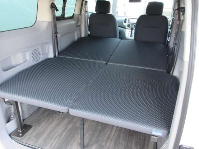 NV200バネット1.6 マルチベッドワゴン