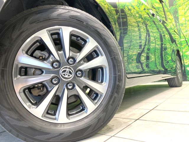 �y����15�C���`�A���~�z�C�[���z�O�ςɃ}�b�`���������A���~�z�C�[���𑕒����Ă���܂��B�e��ЊO�A���~�z�C�[����A�X�^�b�h���X�^�C�����戵�����Ă���܂��B���񂲑��k����������
