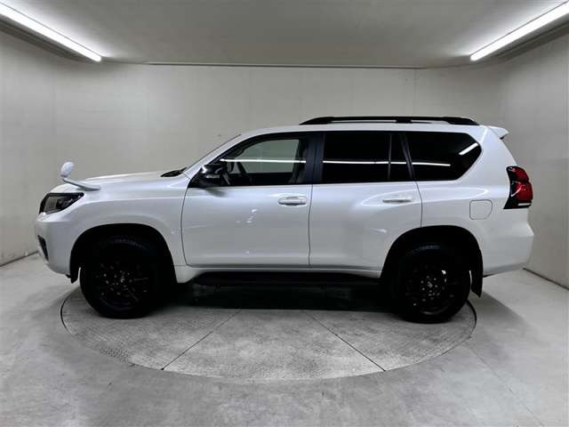 ランドクルーザープラド2.7 TX Lパッケージ マットブラック エディション 4WD