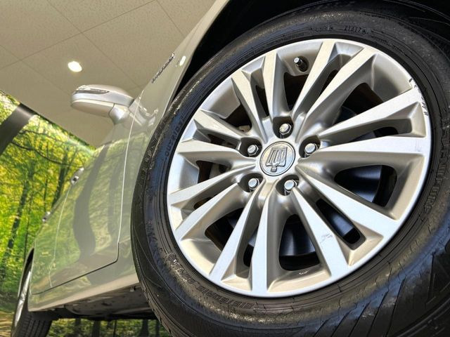 �y����16�C���`�A���~�z�C�[���z�O�ςɃ}�b�`���������A���~�z�C�[���𑕒����Ă���܂��B�e��ЊO�A���~�z�C�[����A�X�^�b�h���X�^�C�����戵�����Ă���܂��B���񂲑��k����������