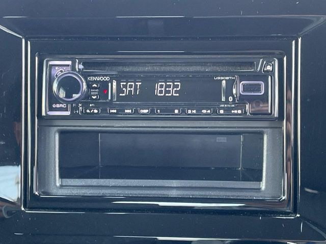 お好きな音楽を車内でお楽しみいただけます♪スピーカー交換・ウーハー追加などの音質向上や、最新ナビ・後席モニター等の取り付けも是非ご相談ください!