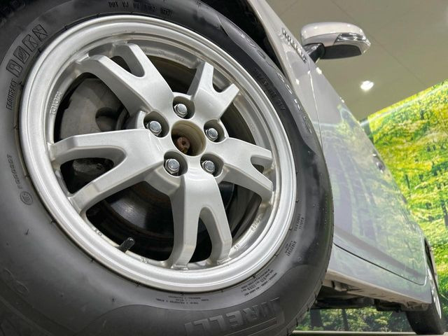 �y����15�C���`�A���~�z�C�[���z�O�ςɃ}�b�`���������A���~�z�C�[���𑕒����Ă���܂��B�e��ЊO�A���~�z�C�[����A�X�^�b�h���X�^�C�����戵�����Ă���܂��B���񂲑��k����������